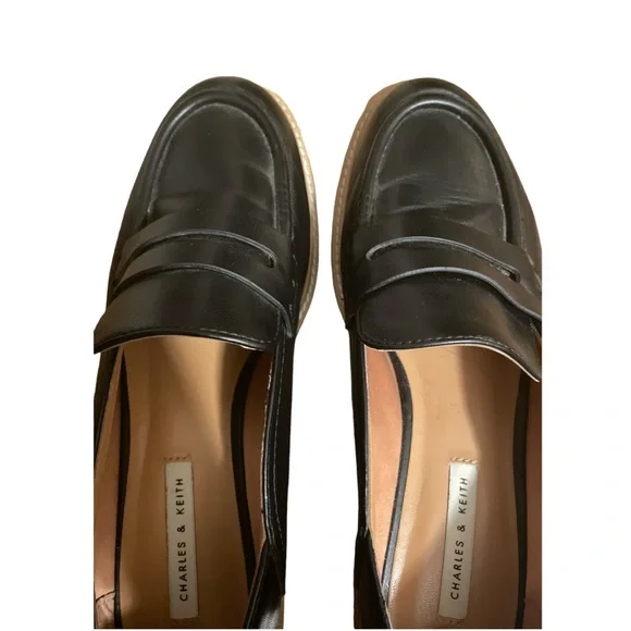 Loafers - Picture 3 of 4